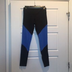 Onzie Black and Blue Leggings